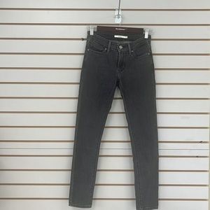 Levi’s 711 Skinny Jeans